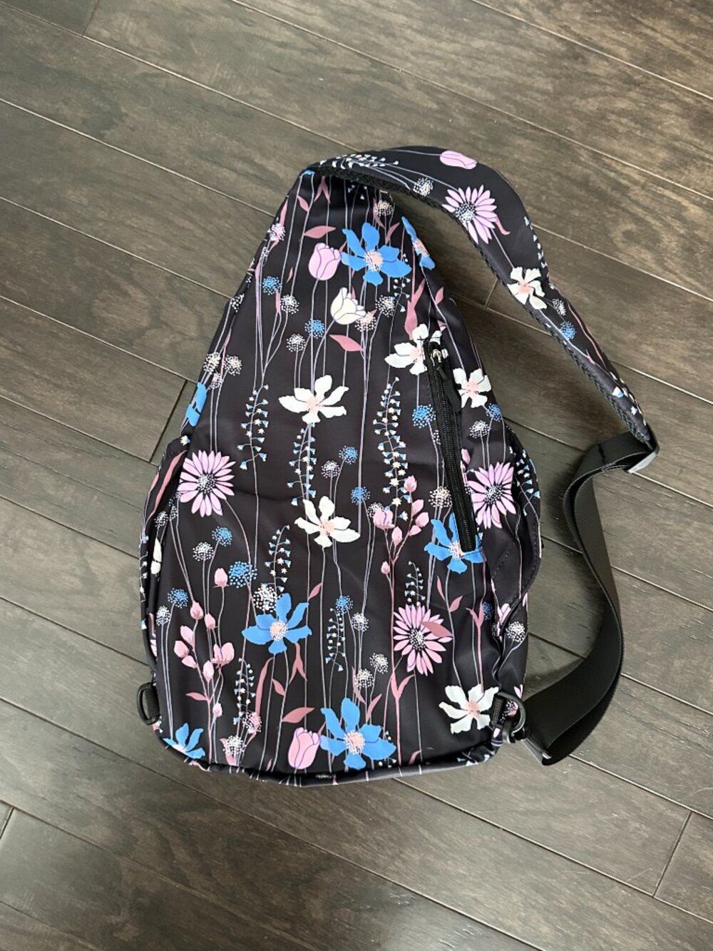 Black Floral Pattern Cross Body Sling Bag - Picture 6 of 8